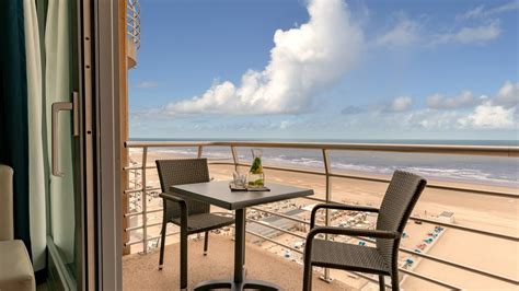 Aparthotel Blankenberge with sea view 